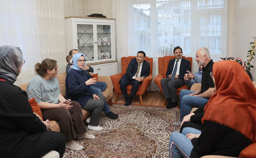 Kayseri Valisi Çiçek, gönüllere misafir oldu