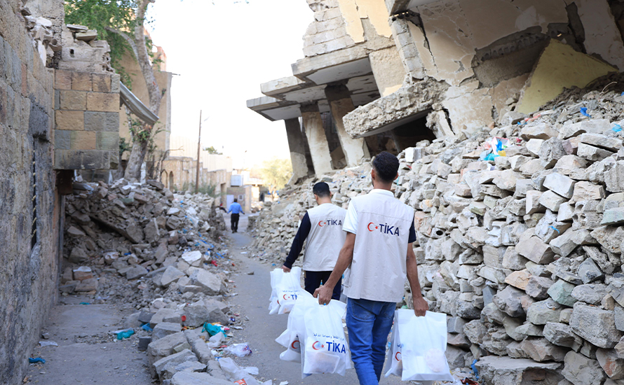 TİKA’nın iftar programı Yemen’de 1000 kişiyi buluşturdu