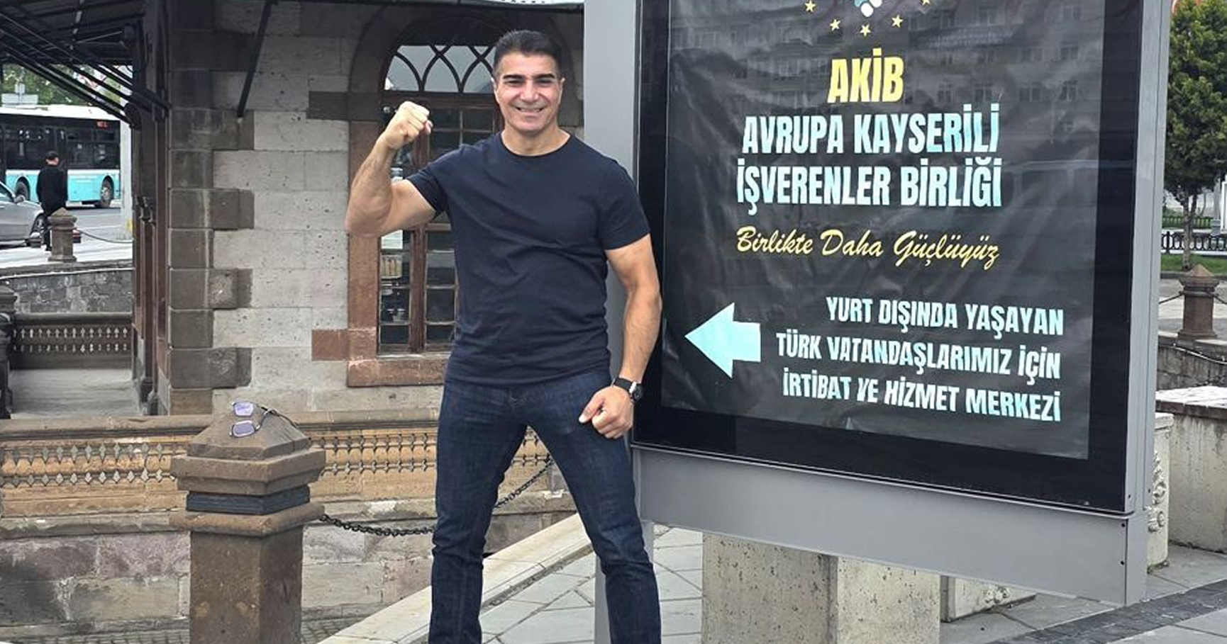 Dünya Kick Boks Şampiyonu Gökhan Arslan’dan Kayseri’ye ziyaret