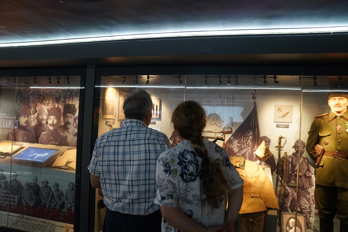  Çanakkale Savaşları Mobil Müzesi kapılarını Avrupa'da ziyaretçilere açtı 