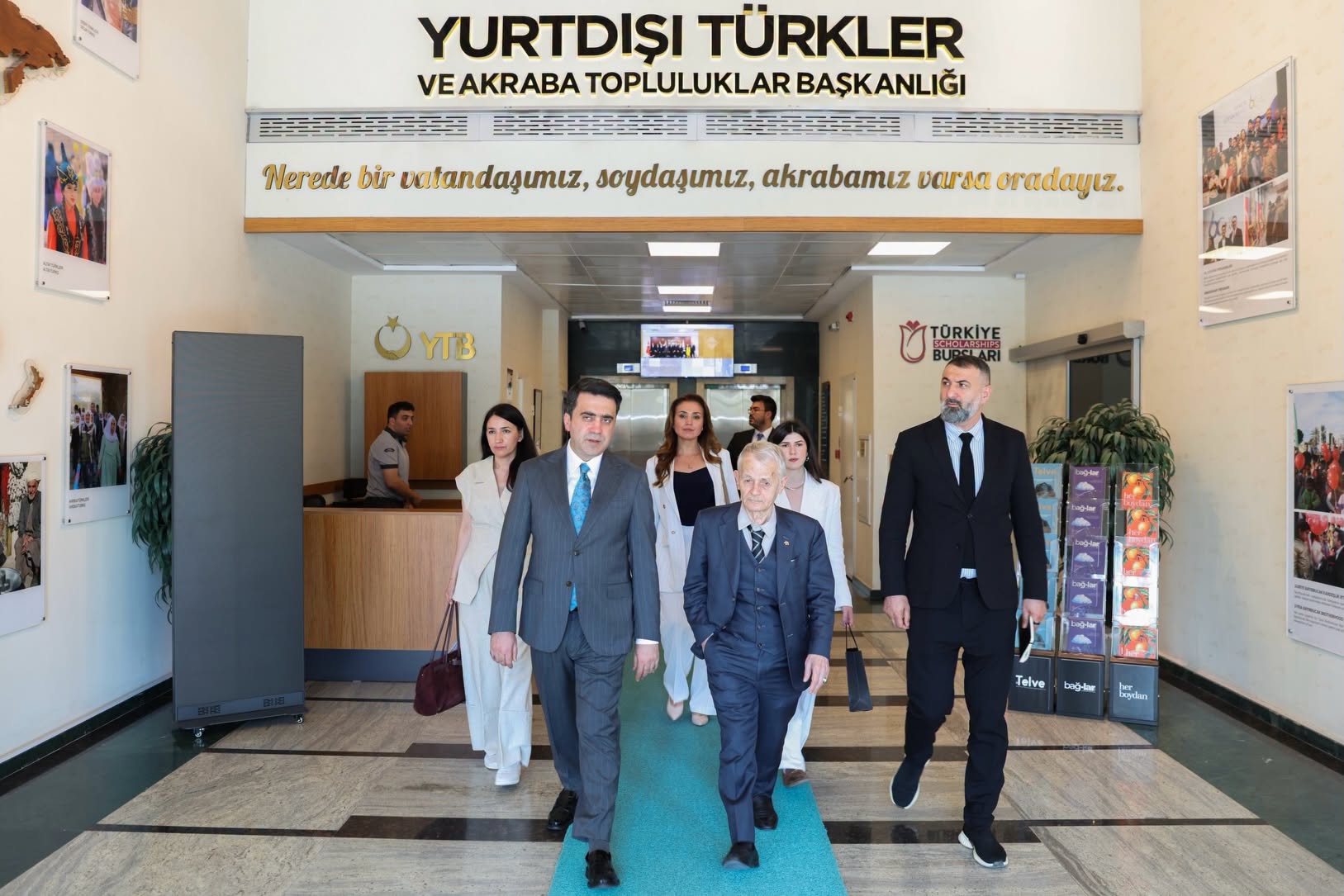 YTB Başkanı Turus,Kırım Tatar halkının millî lideri Kırımoğlu’nu ağırladı