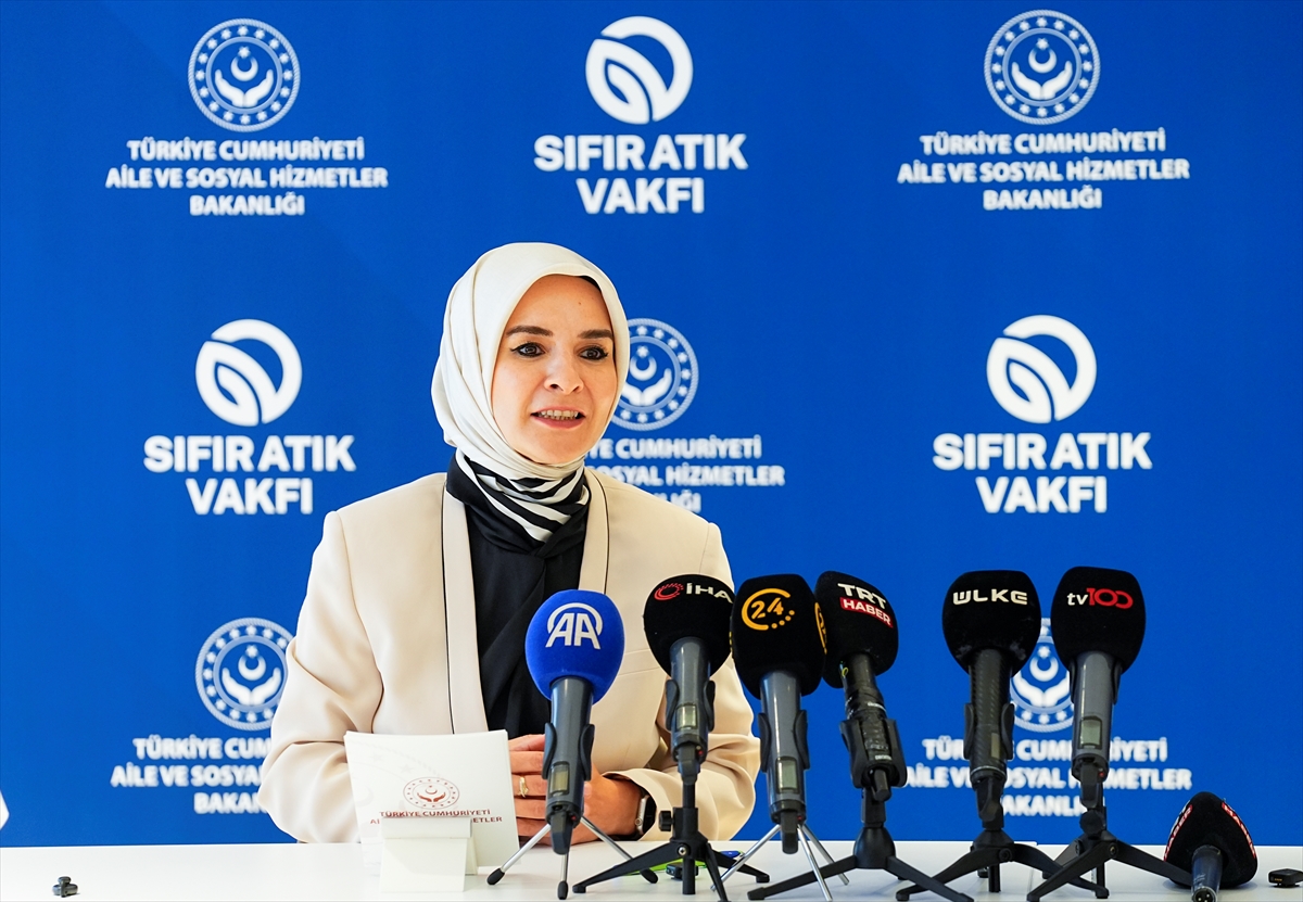 Bakan Göktaş'tan Aile ve Gençlik Fonu'na ilişkin paylaşım yaptı
