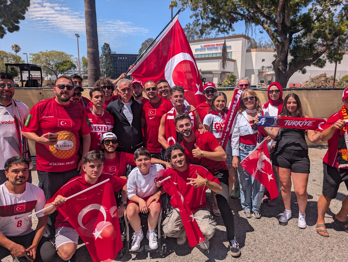 A Milli Futbol Takımı, Dünya Kupası’ndaki son maçı için Los Angeles’a geldi 