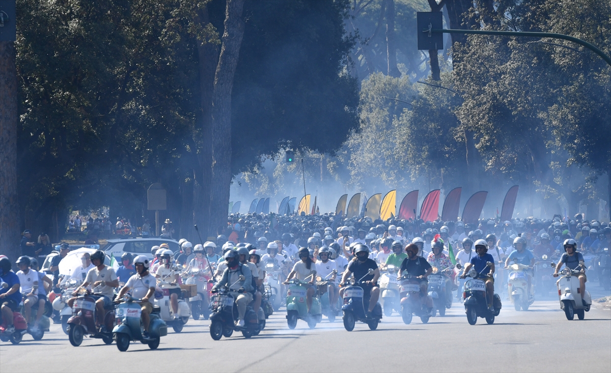 Motosiklet tutkunları Roma’da bir araya geldi