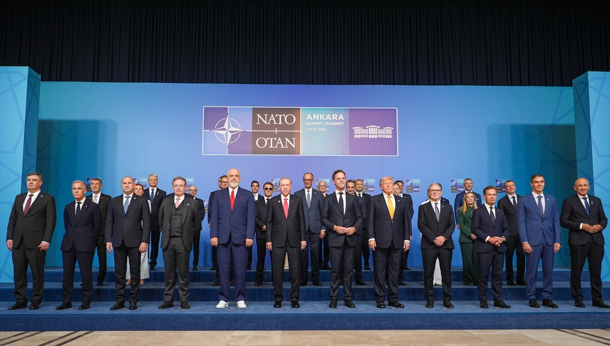 NATO Liderler Zirvesi'nde resmi karşılama ve aile fotoğrafı çekimi gerçekleştirildi