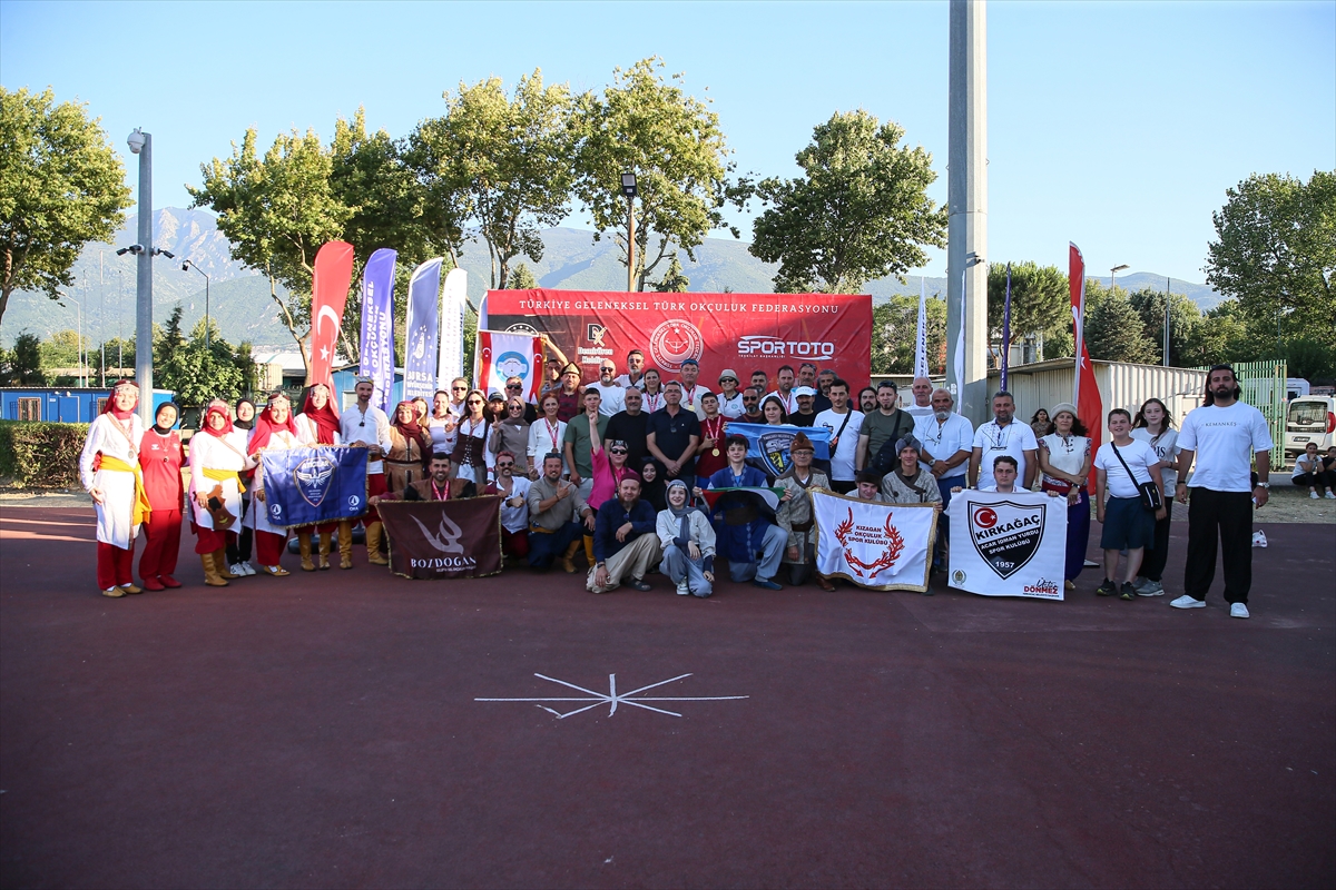 Geleneksel Türk Okçuluk Türkiye Şampiyonası'nın Bursa elemeleri tamamlandı 