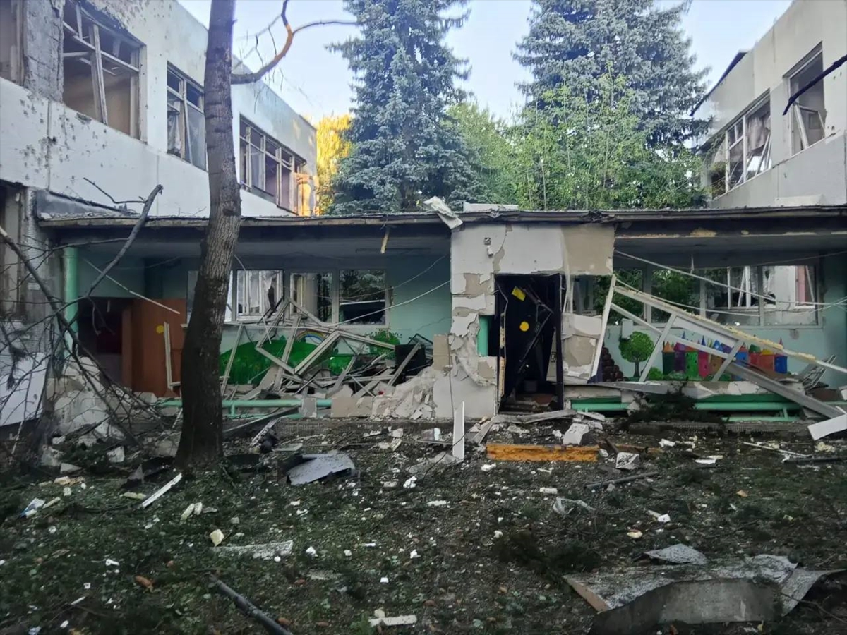 Rusya’da İHA saldırılarında 7 kişi öldü, bazı tesislerde yangın çıktı
