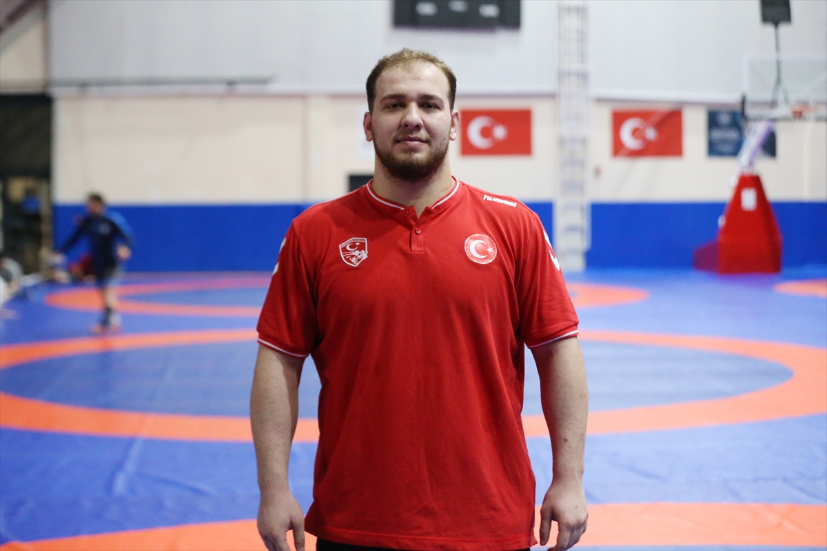 Milli güreşçi Hakan Büyükçıngıl'ın hedefi 2026 yılını 5 madalyayla tamamlamak: