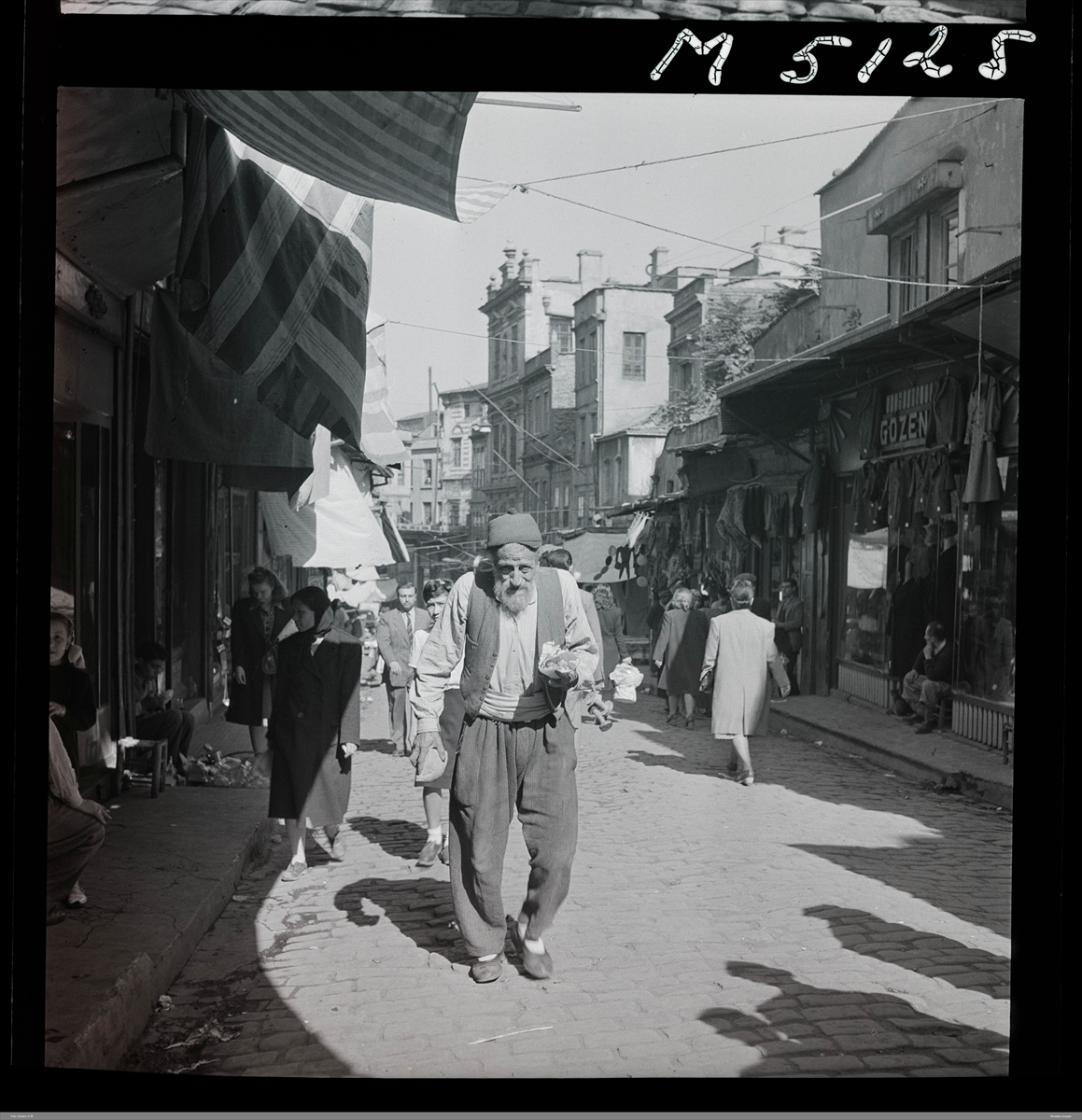 İsveçli fotoğrafçının 79 yıl önce çektiği İstanbul fotoğrafları AA'nın görsel arşivine kazandırıldı