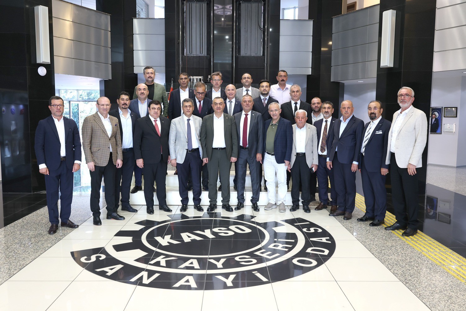 UND, Kayseri'de lojistik sorunlarını masaya yatırdı