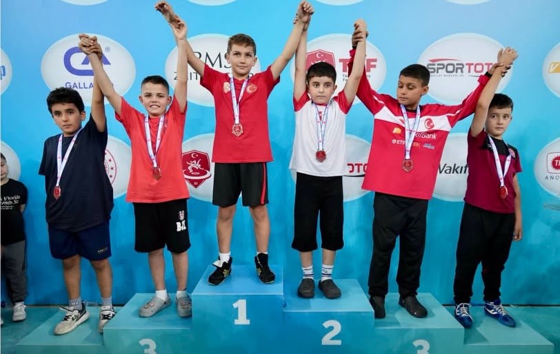 Aliağa'dan Türkiye Şampiyonası'nda iki madalya