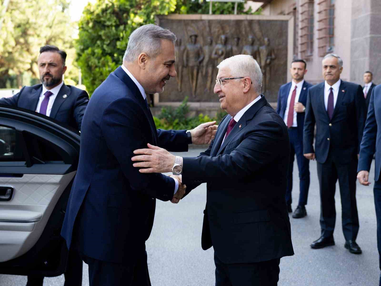 Fidan ve Güler arasında savunma ve dış politika istişaresi