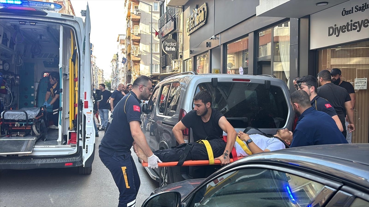 Orhangazi'de silahlı çatışma: Genç yaralandı