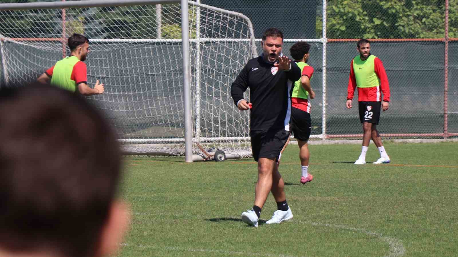 Boluspor, günde iki antrenmanla sezon startına hazırlanıyor
