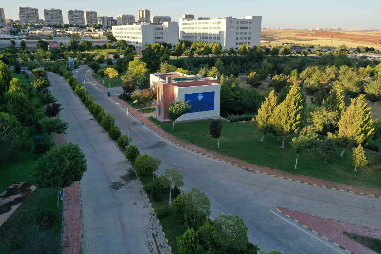 GİBTÜ, iki yılda bilimsel yayın sayısını neredeyse ikiye katladı